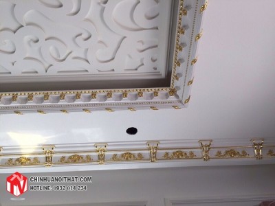 Trần trang trí dát vàng